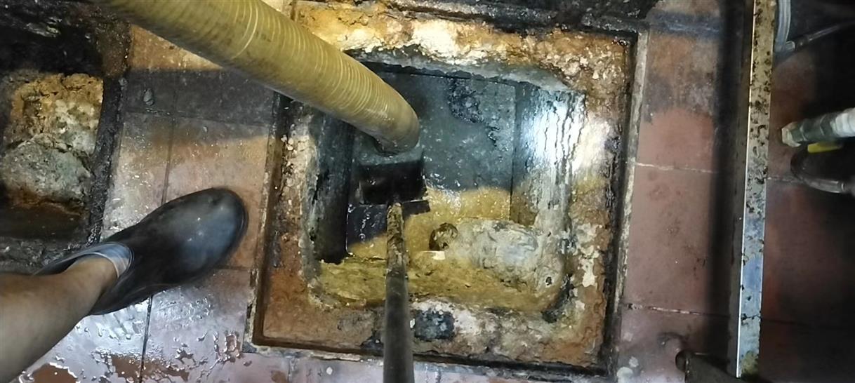 南乐污水池清理一般都有毒气，怎么预防中毒呢？